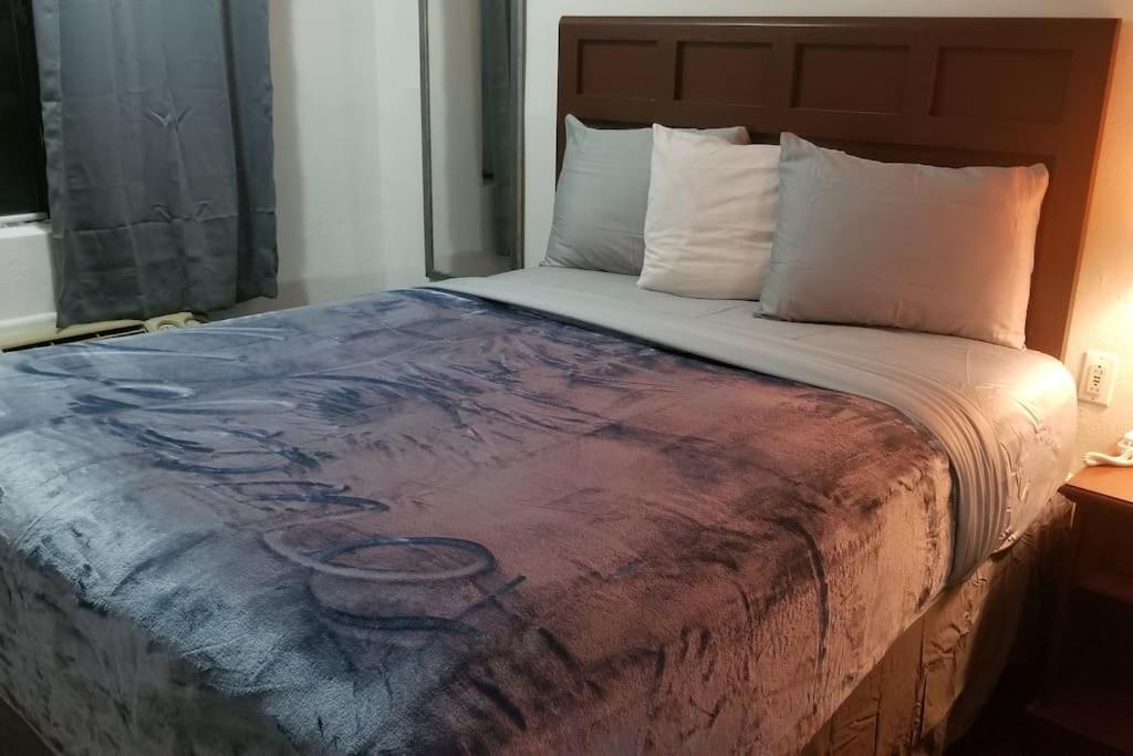 Hotel 2 Queen Beds Hotel Room 226 Booking Stillwater Exterior foto
